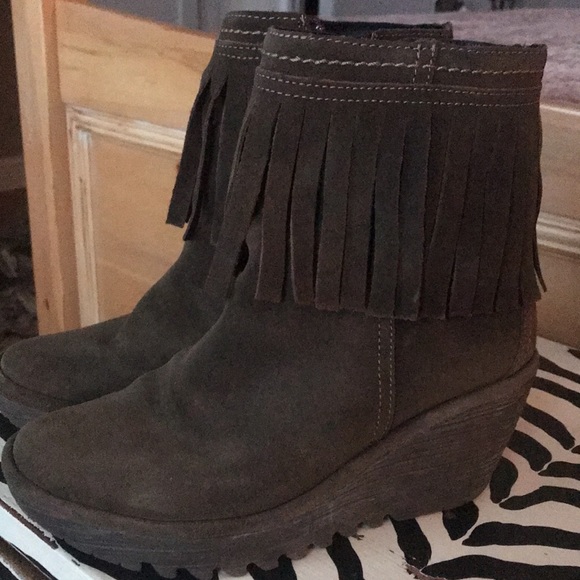 Fly London - Picture 3 of 6